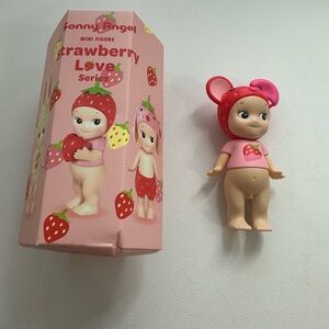 Sonny Angel Strawberry Love Series - Mouse